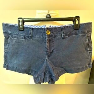 American Eagle low rise preppy shortie shorts size 14 in navy blue